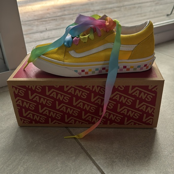 Vans | Yellow Old Skool Sneakers with Playful Rainbow Laces Size 3 - Picture 2 of 6